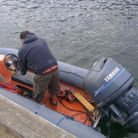 Avon 12 fod RIB ukendt &aring;rgang,men formentlig start halvfemserne.
